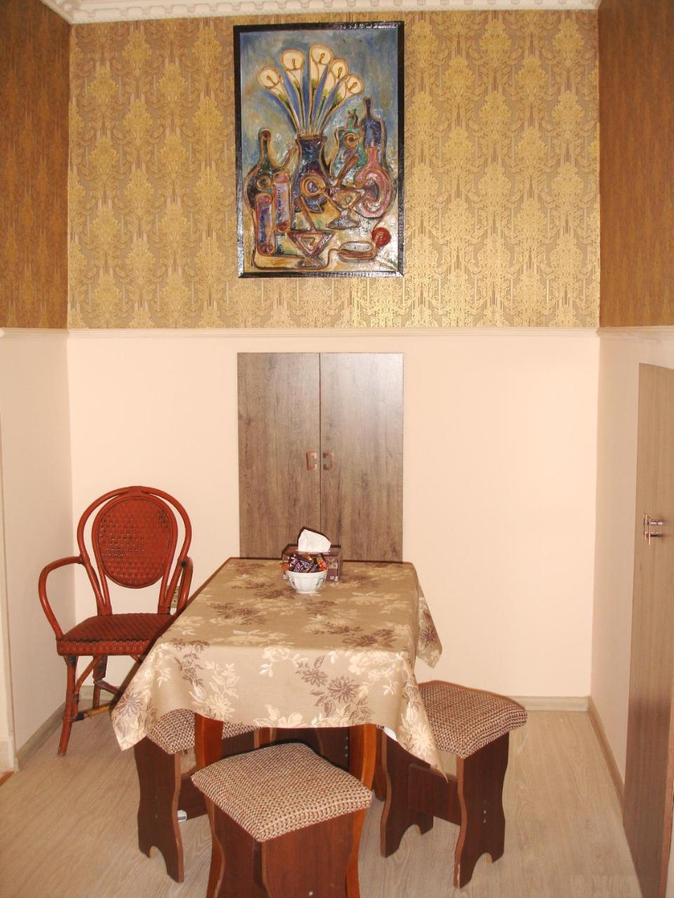 Apartment In Old City Баку Экстерьер фото
